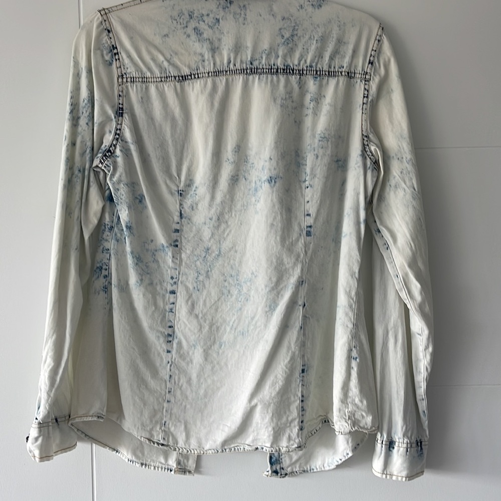Washed out button down - Picture 3 of 4